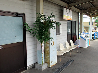 楚原駅の笹飾り